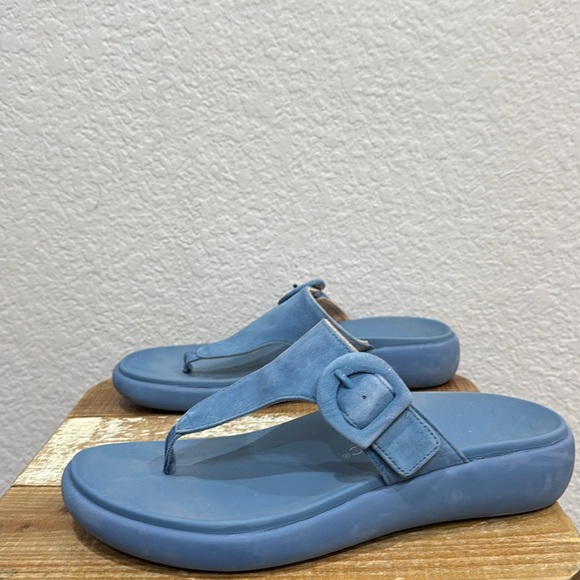 Vionic Activate Recovery Toe Post Suede Sandals Size 8.5 - Picture 4 of 7